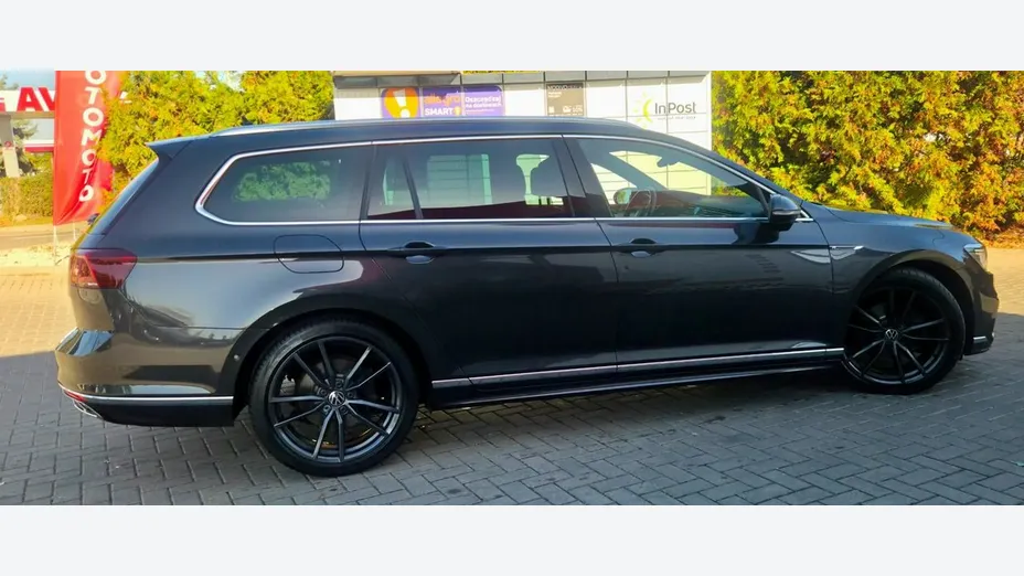 VOLKSWAGEN Passat -