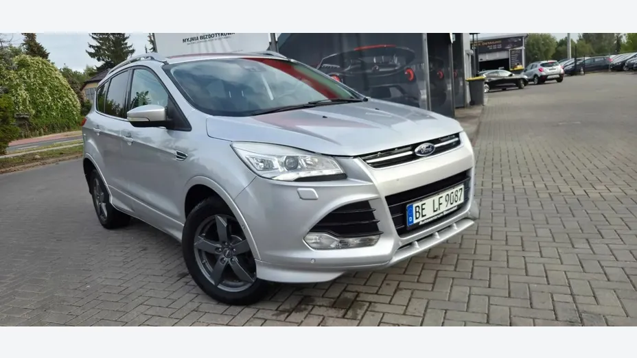 FORD Kuga -