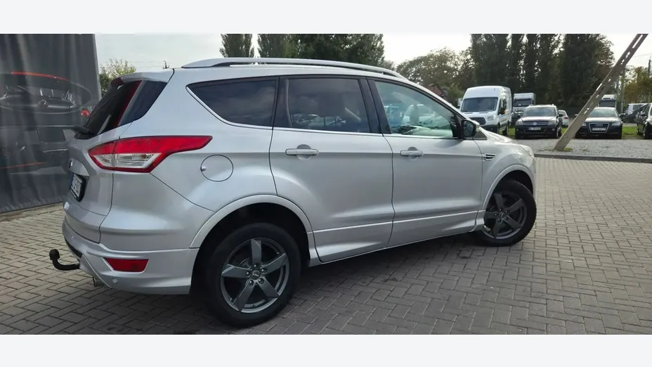 FORD Kuga -