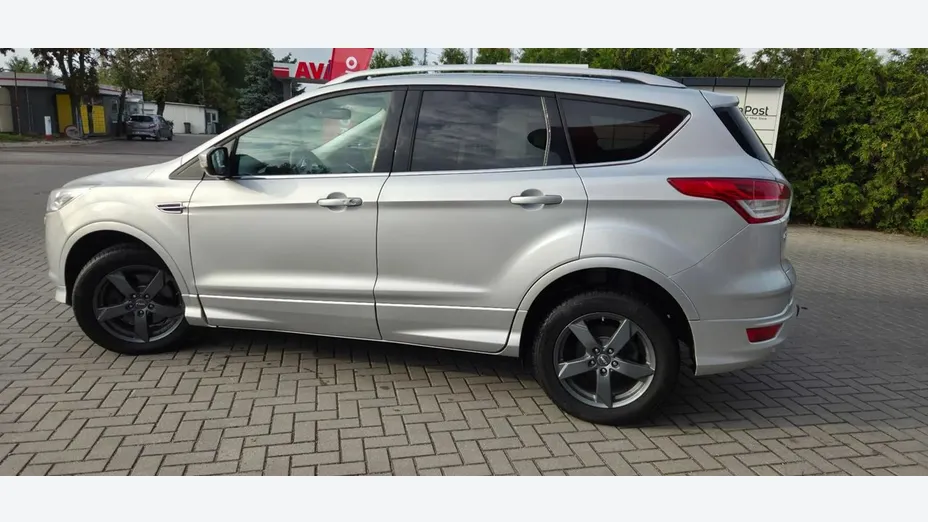 FORD Kuga -