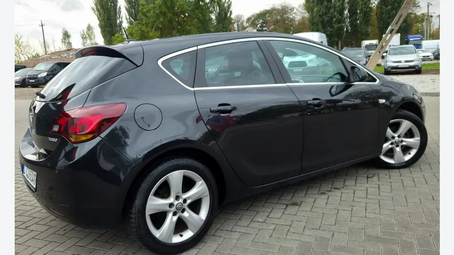 OPEL Astra -