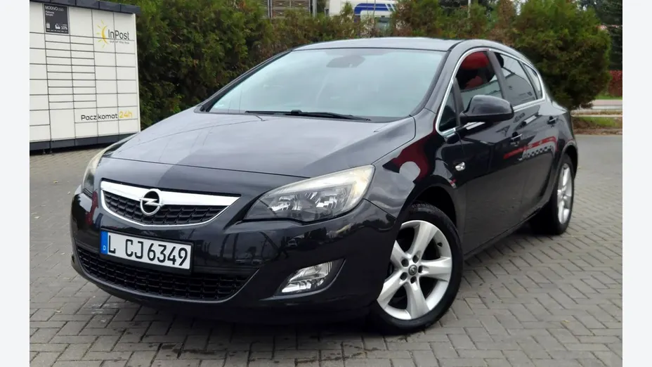 OPEL Astra -