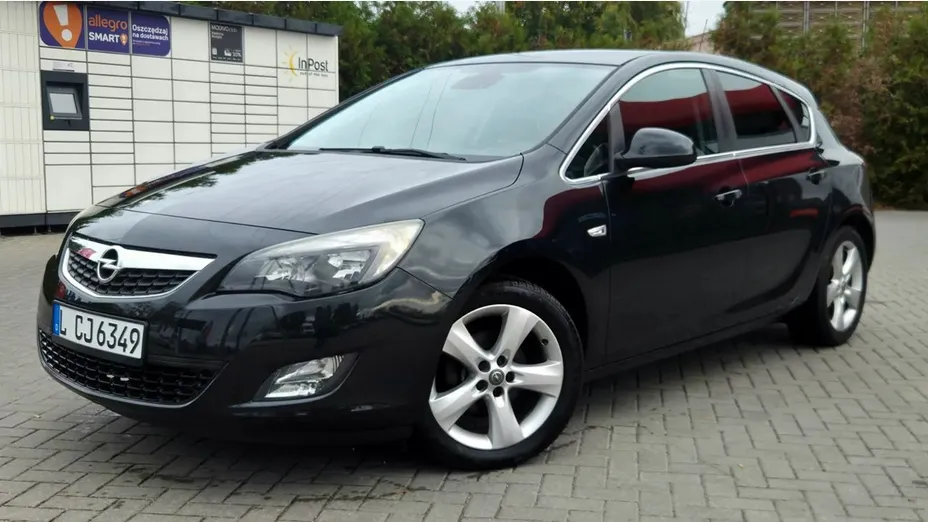 OPEL Astra -