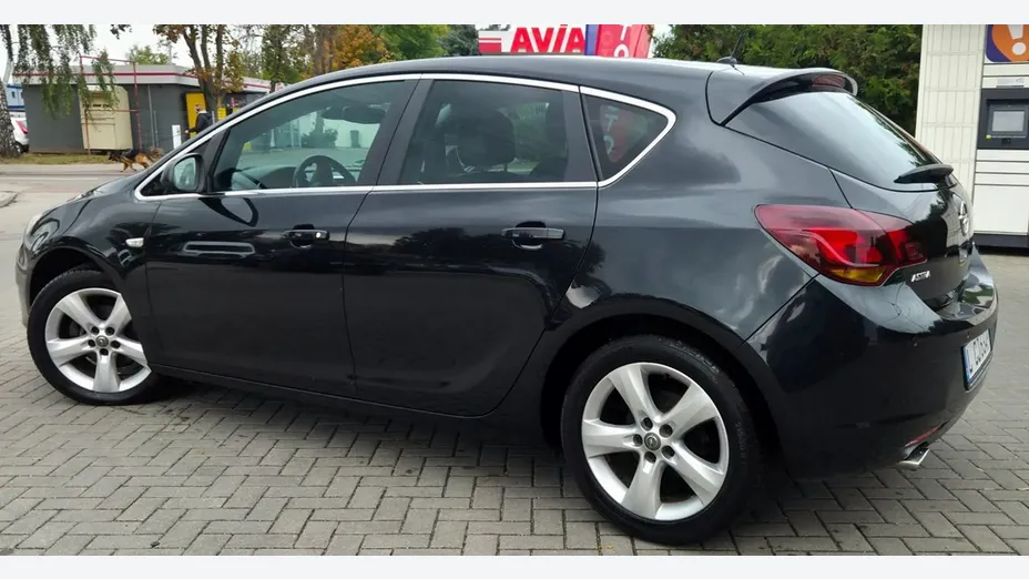 OPEL Astra -