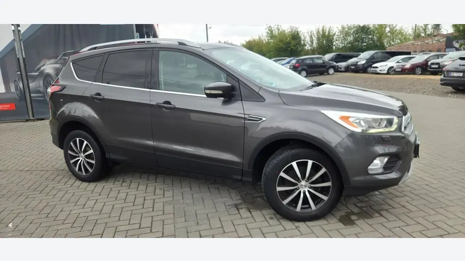 FORD Kuga -