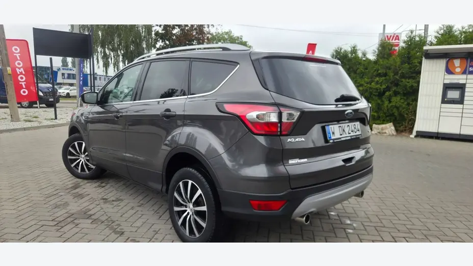 FORD Kuga -