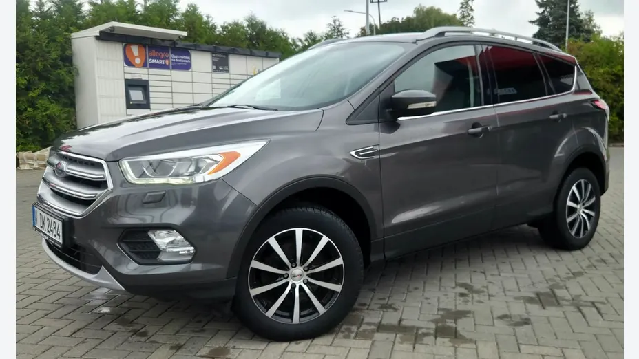 FORD Kuga -