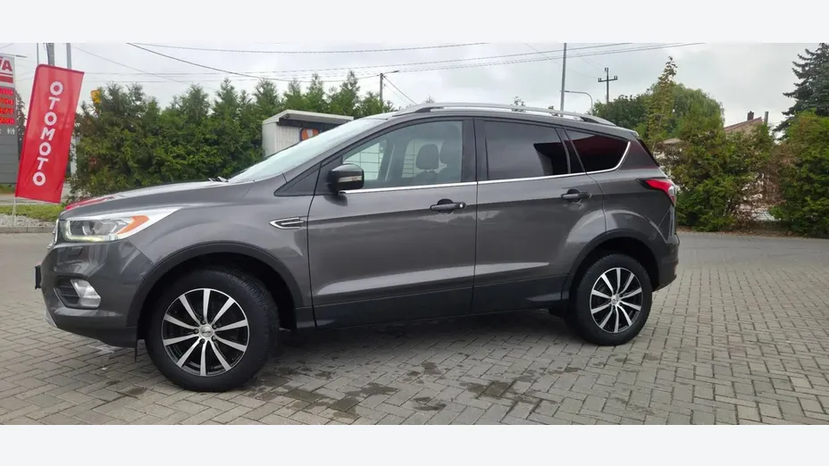 FORD Kuga -