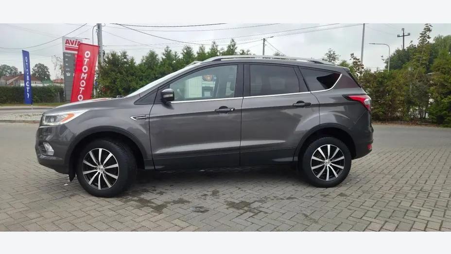 FORD Kuga -