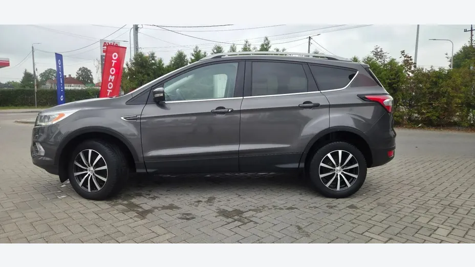 FORD Kuga -