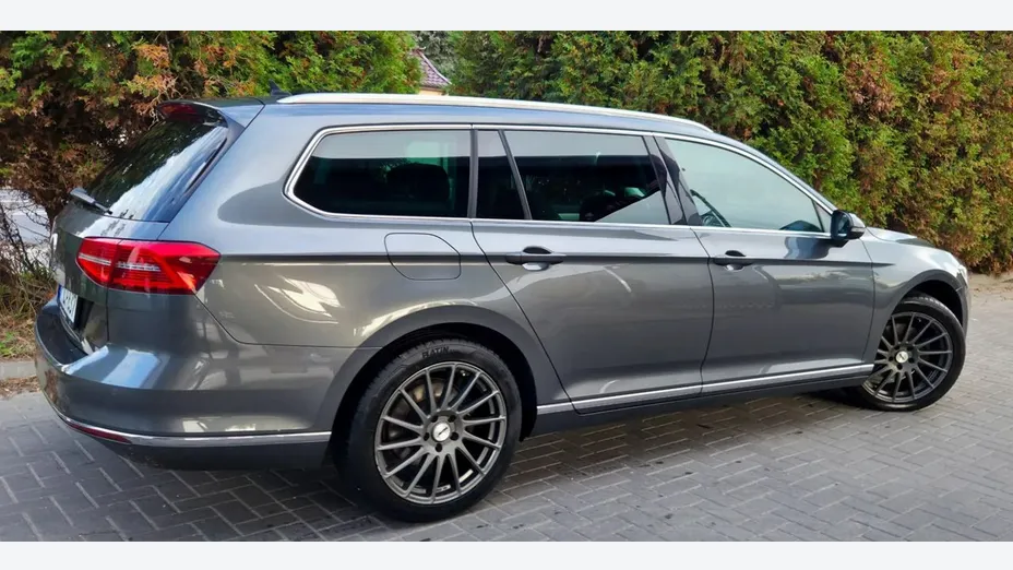 VOLKSWAGEN Passat -