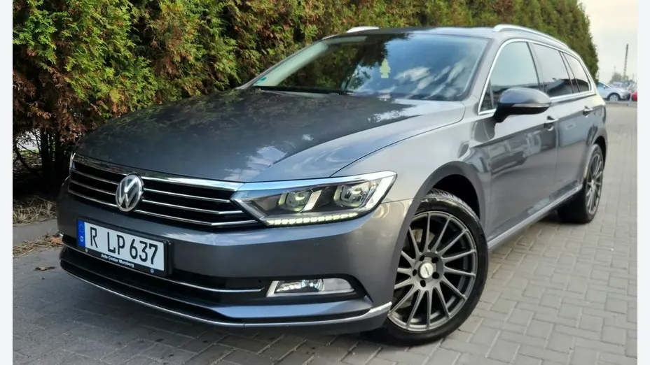 VOLKSWAGEN Passat -