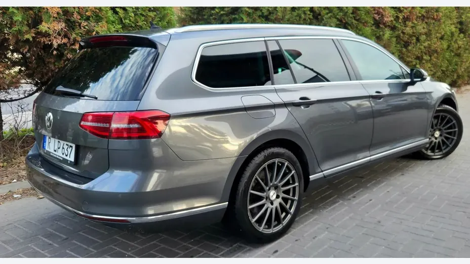 VOLKSWAGEN Passat -