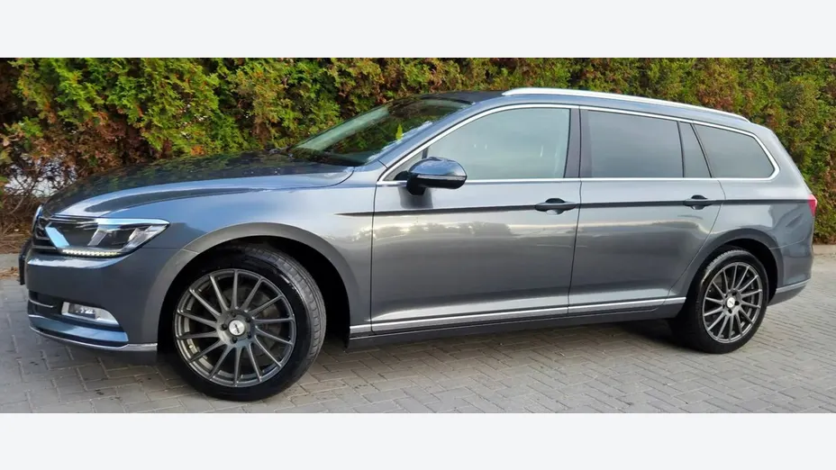 VOLKSWAGEN Passat -