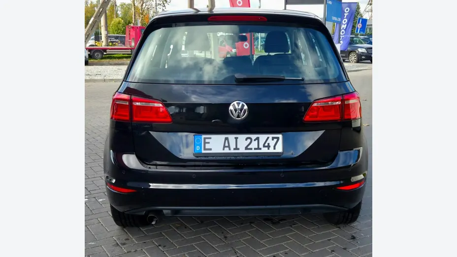 VOLKSWAGEN Golf Sportsvan -