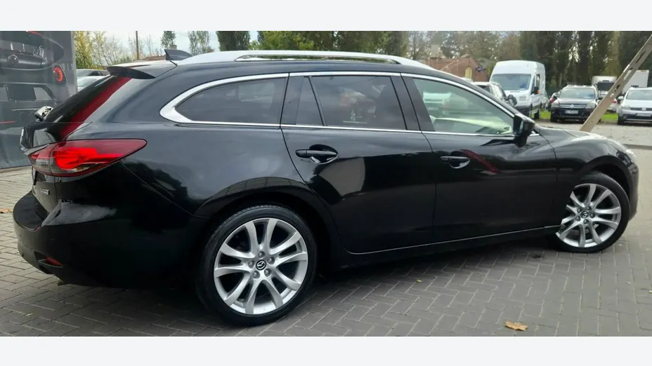 MAZDA 6 -