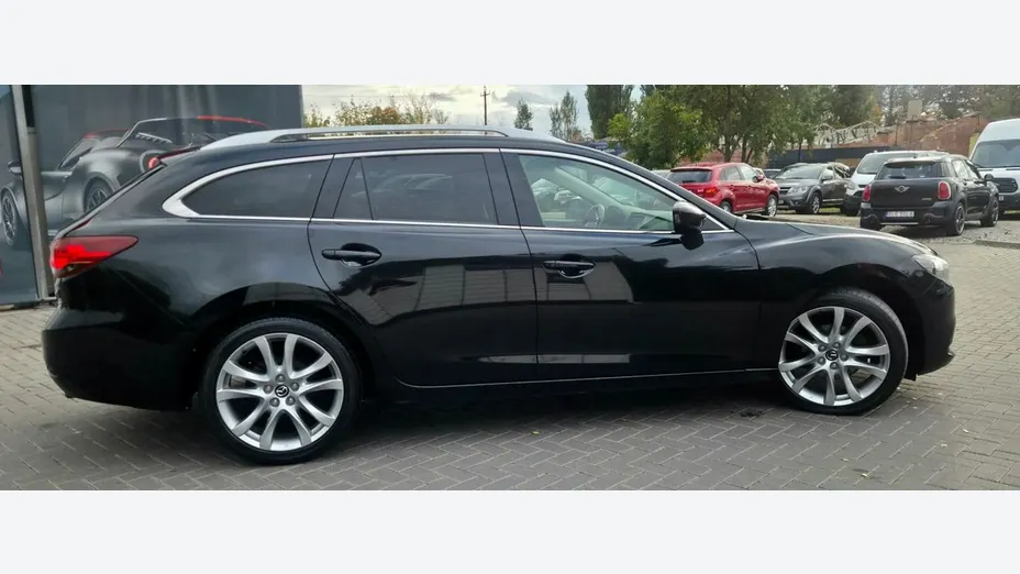 MAZDA 6 -