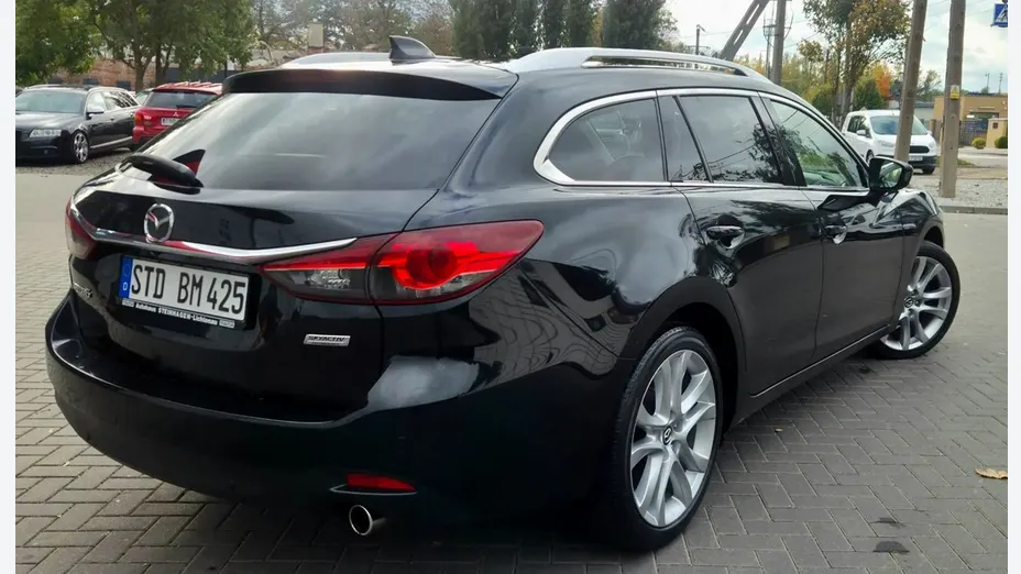 MAZDA 6 -