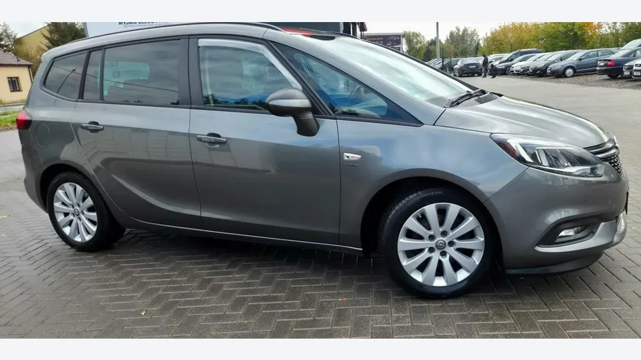 OPEL Zafira -