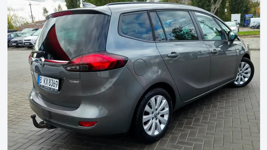 OPEL Zafira -