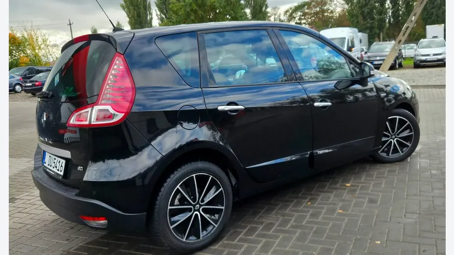 RENAULT Scenic -