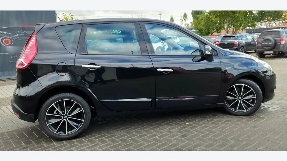 RENAULT Scenic -