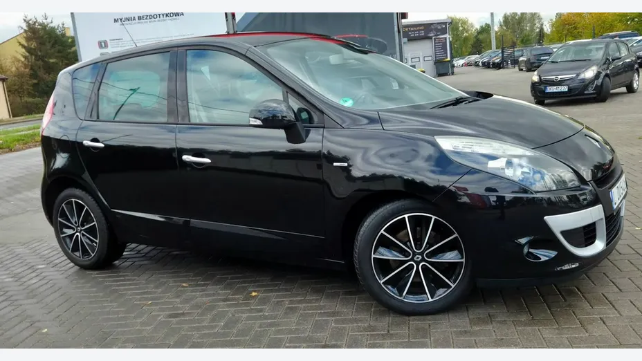 RENAULT Scenic -