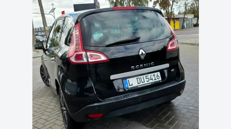 RENAULT Scenic -