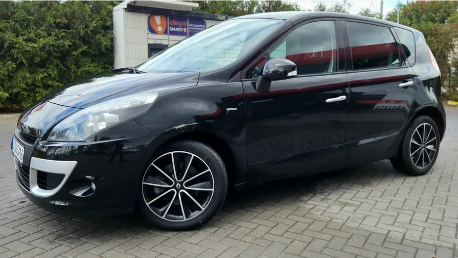 RENAULT Scenic -
