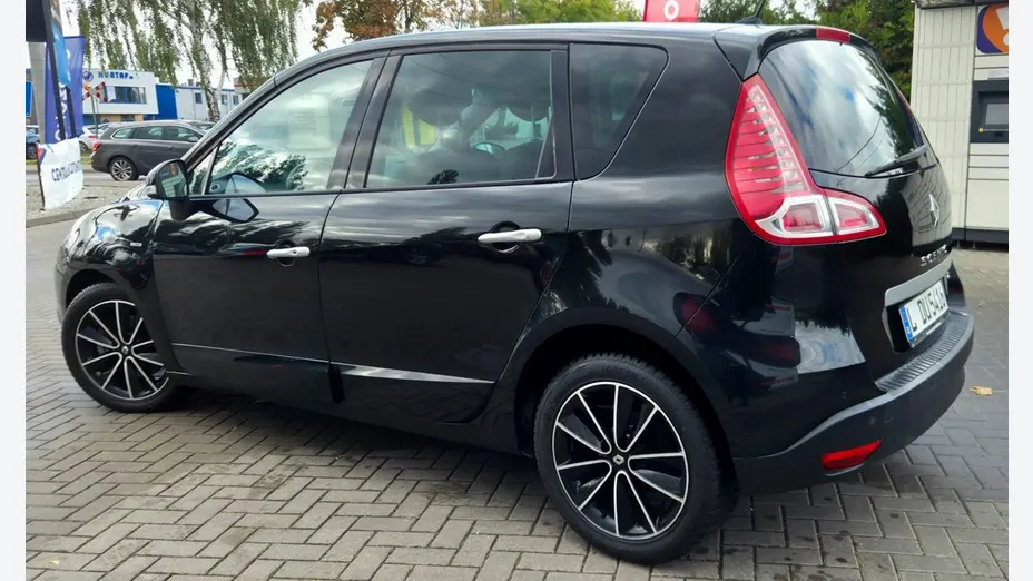 RENAULT Scenic -