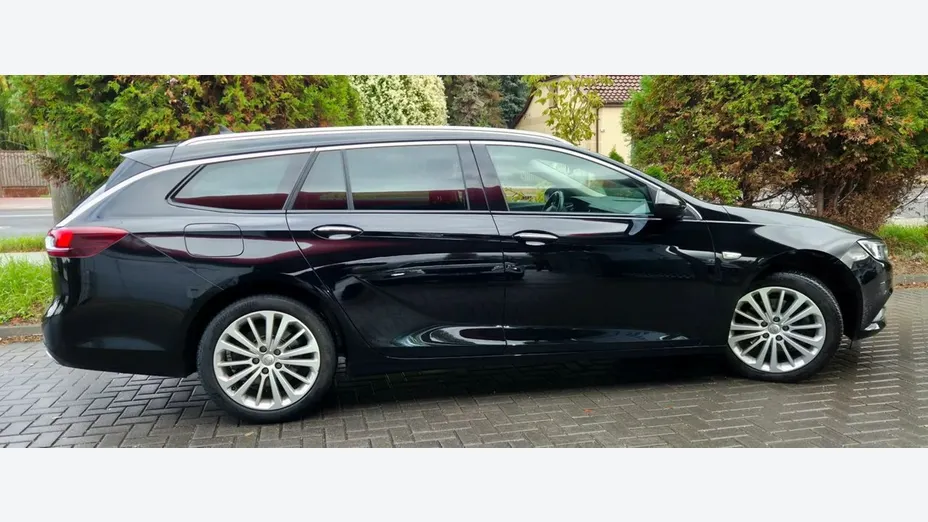 OPEL Insignia -