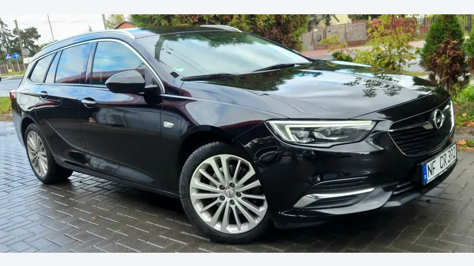 OPEL Insignia -