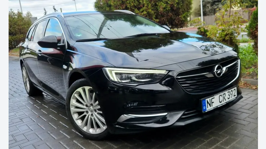 OPEL Insignia -