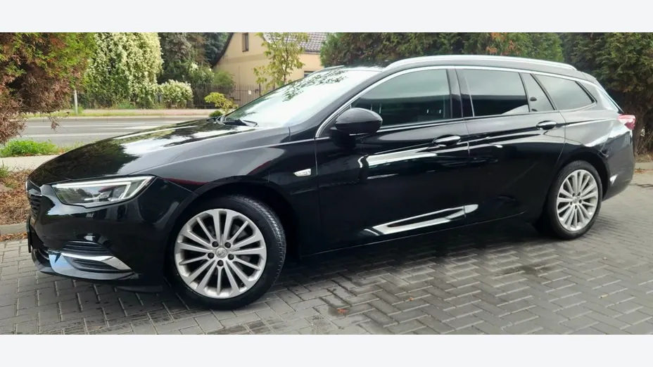OPEL Insignia -