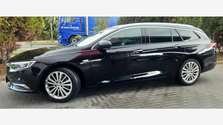 OPEL Insignia -