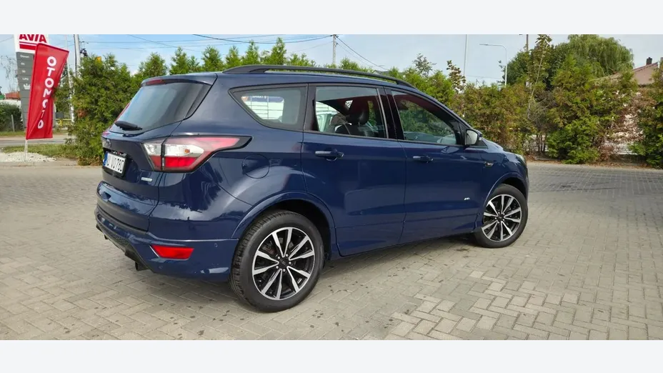 FORD Kuga -