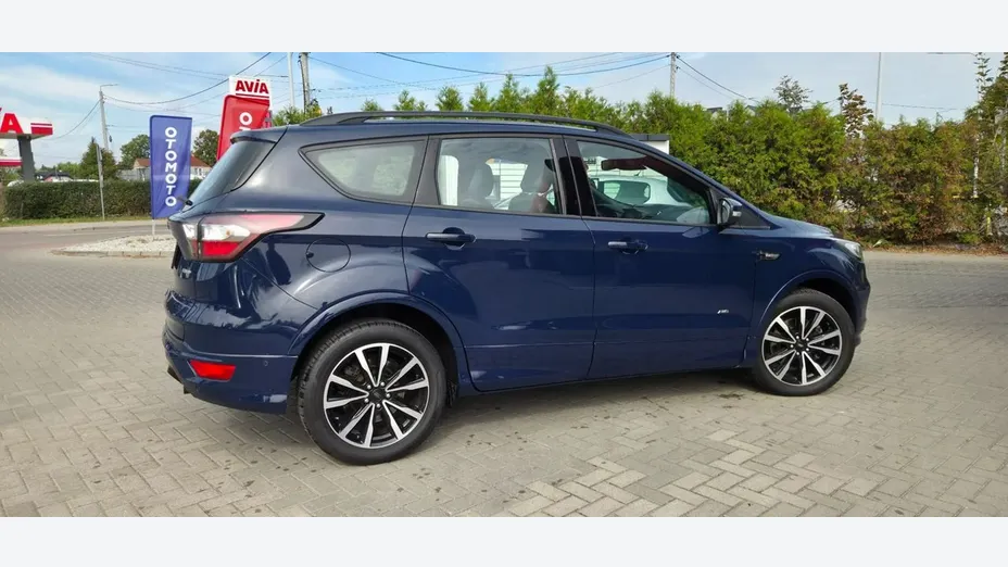 FORD Kuga -