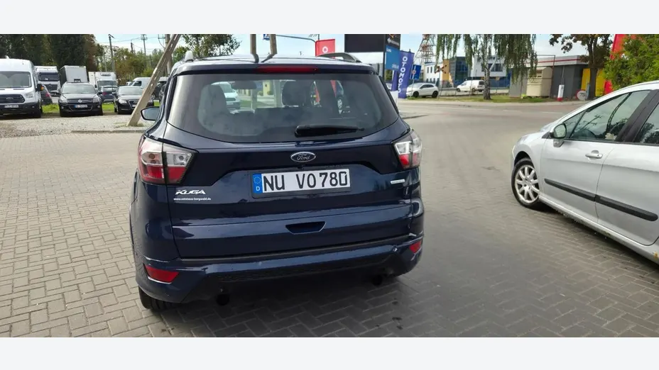 FORD Kuga -