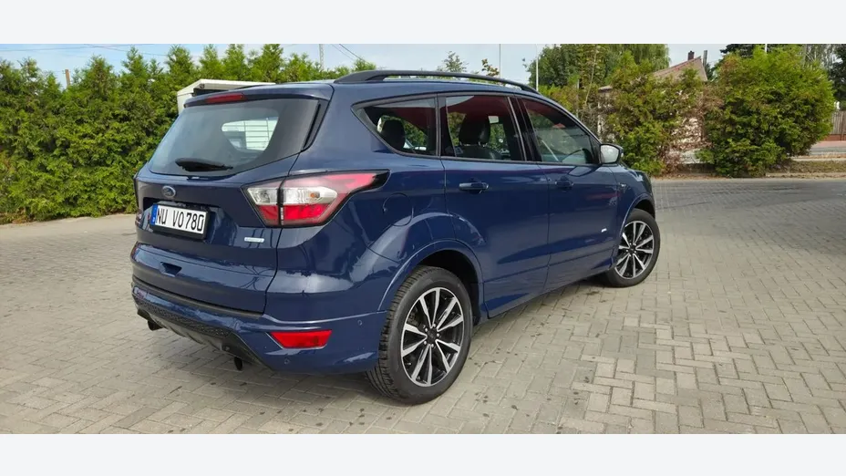 FORD Kuga -