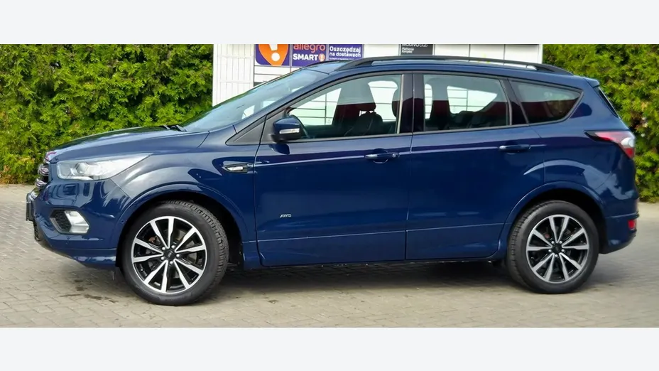 FORD Kuga -