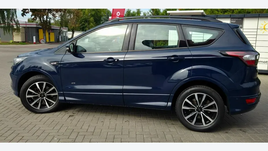 FORD Kuga -