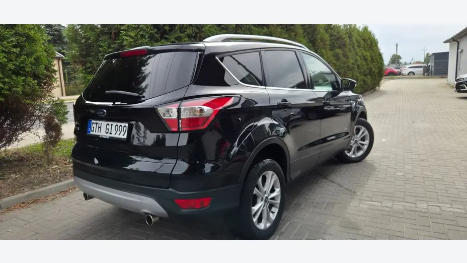 FORD Kuga -