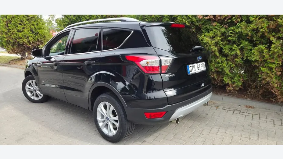 FORD Kuga -
