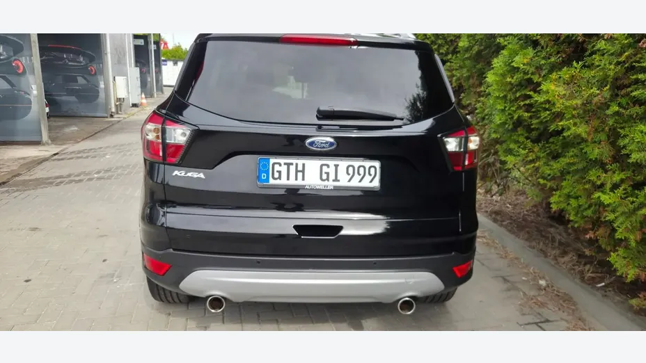 FORD Kuga -