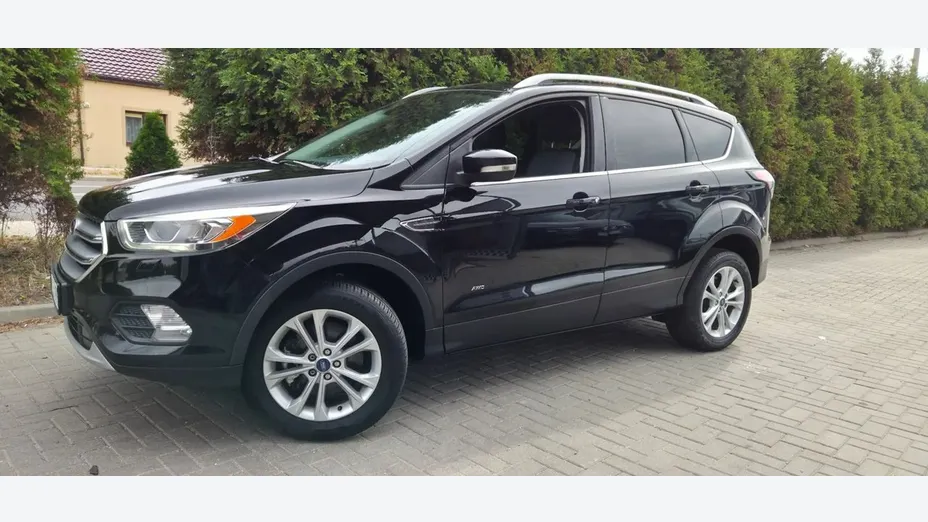 FORD Kuga -
