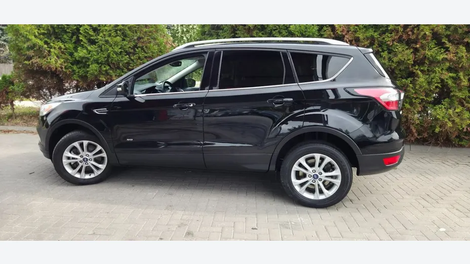 FORD Kuga -