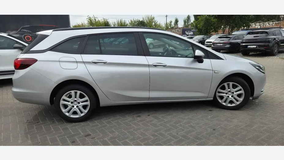 OPEL Astra -