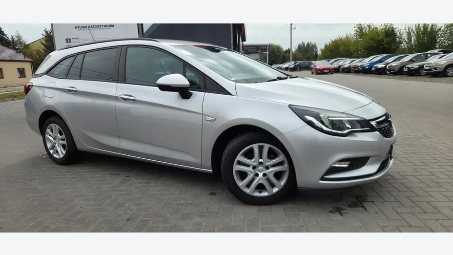 OPEL Astra -