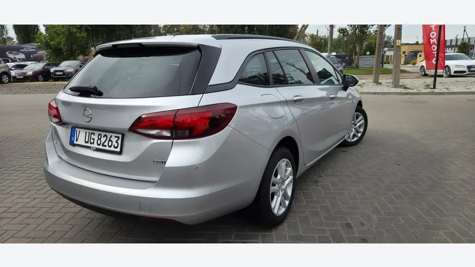 OPEL Astra -