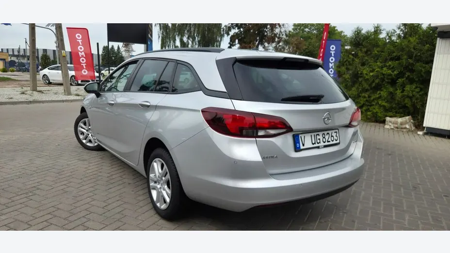 OPEL Astra -